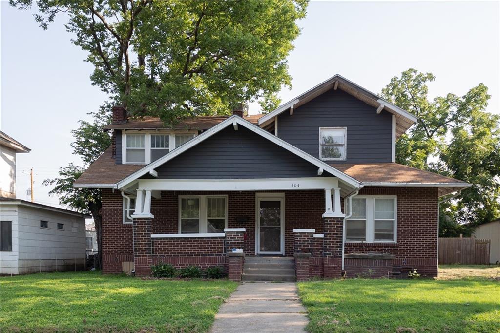 304 E 4th Street, Cherryvale, KS 67335