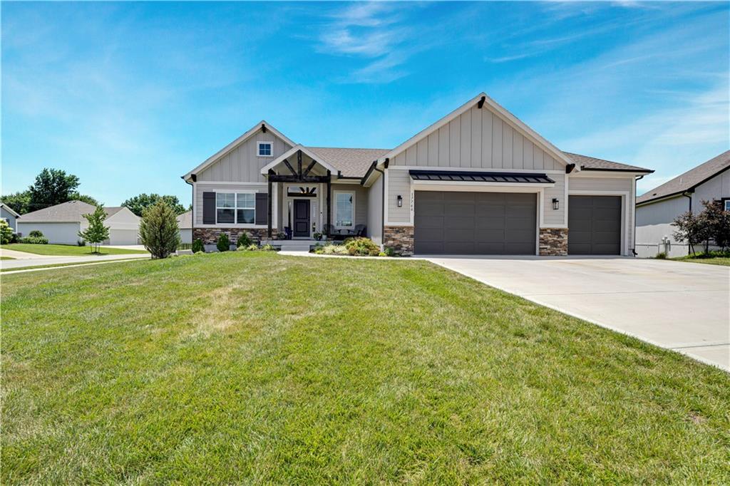 17766 S Myrna Drive, Olathe, KS 66062