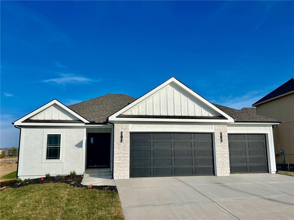 524 Skyview Lane, Liberty, MO 64068