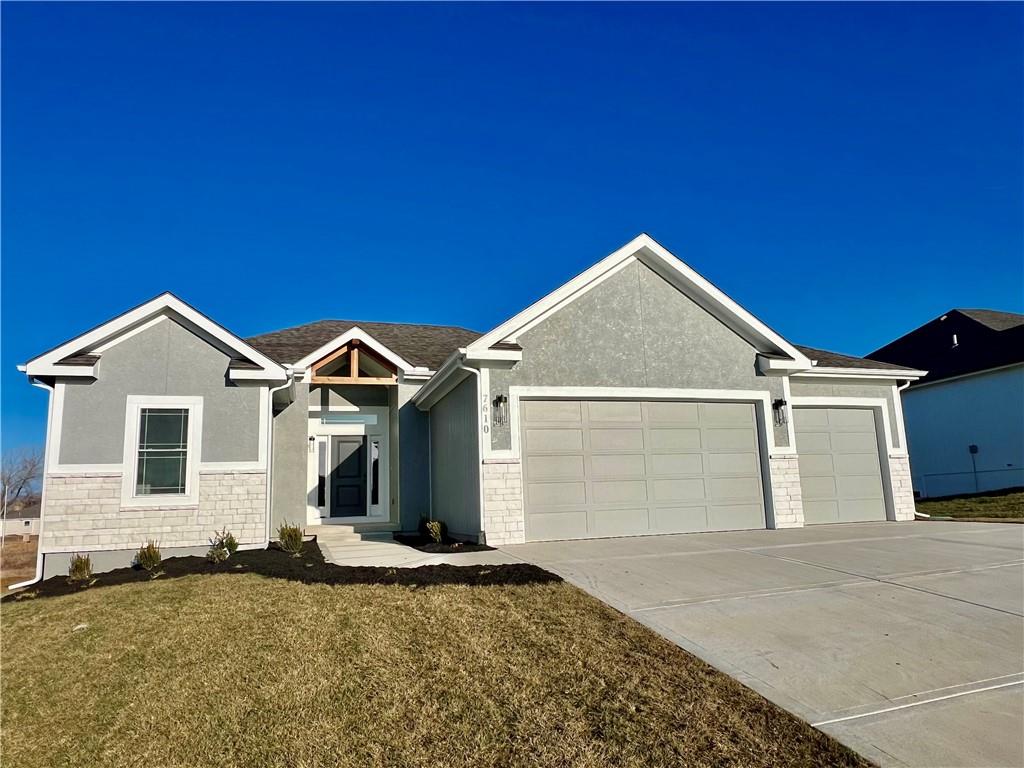 2144 Deerfield Terrace, Liberty, MO 64068