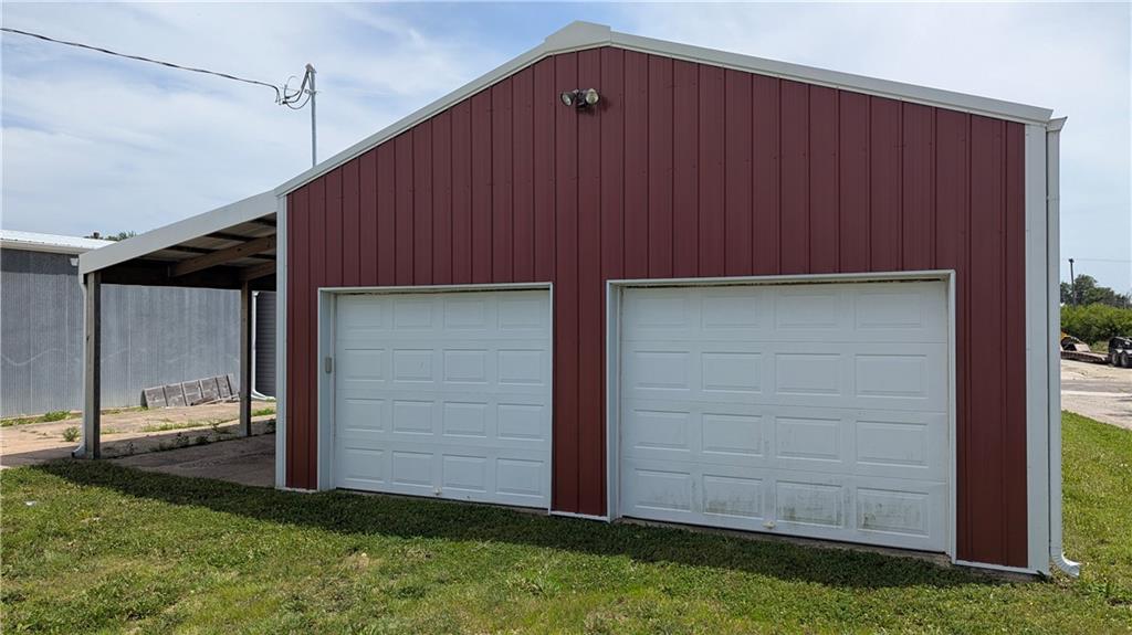 814 Utah Street, Hiawatha, KS 66434