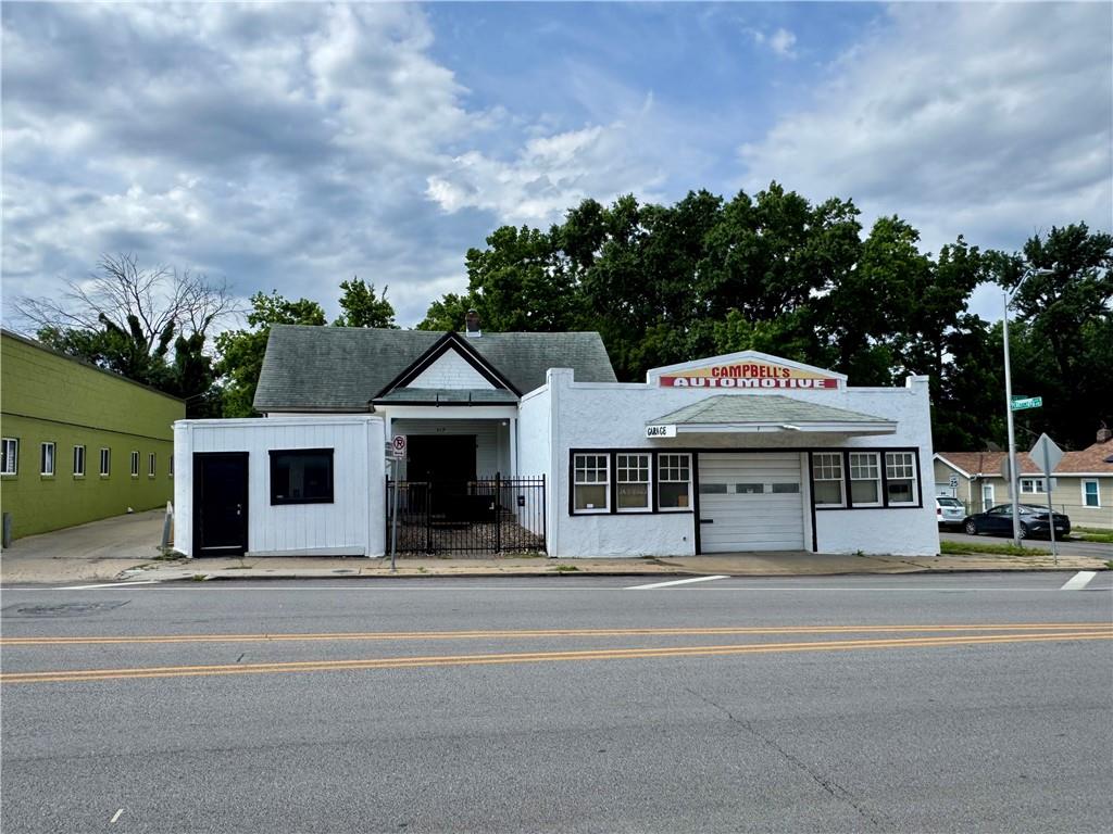 517 W 75th Street, Kansas City, MO 64114