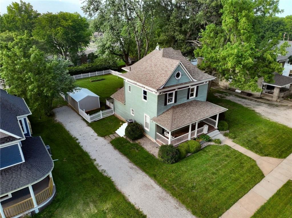 416 Miami Street, Hiawatha, KS 66434