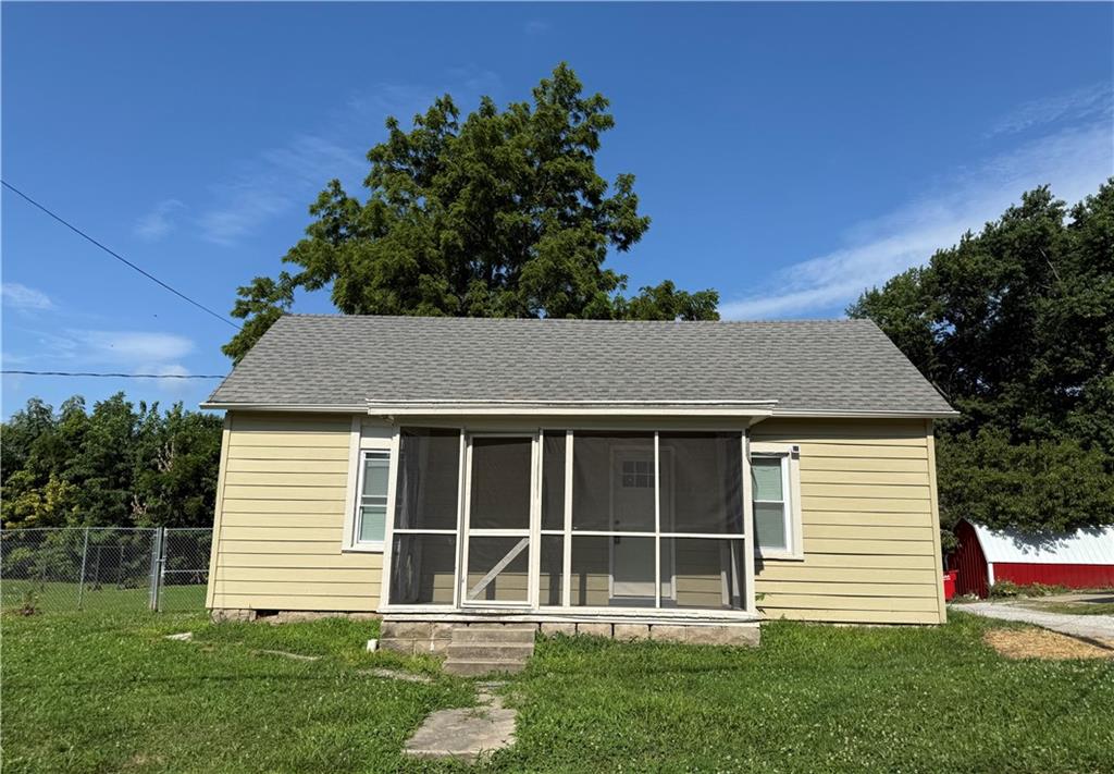 415 S 20th Street, Lexington, MO 64067