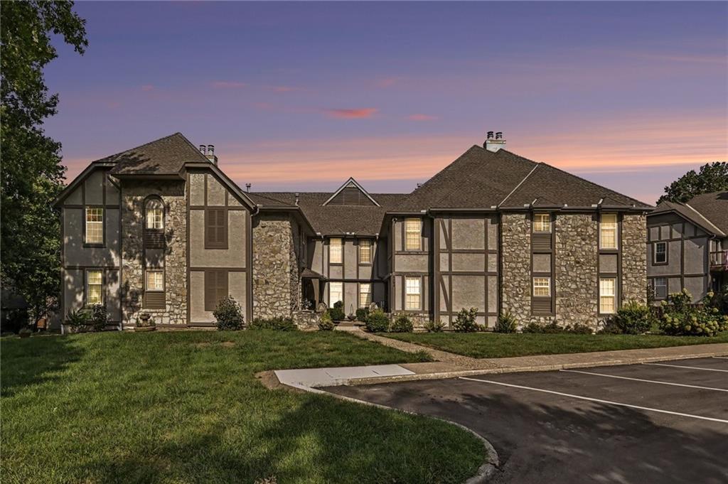 1125 12th Street, Blue Springs, MO 64015