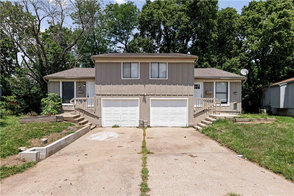 8456/8458 Lane Drive, Kansas City, MO 64138