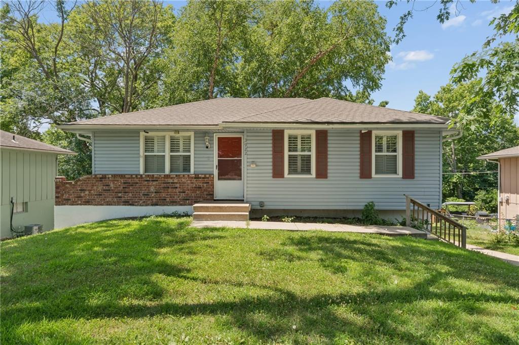 3922 S Harbaugh Drive, Independence, MO 66055