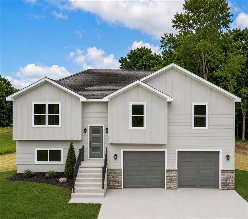 326 NE 21st Road, Warrensburg, MO 64093
