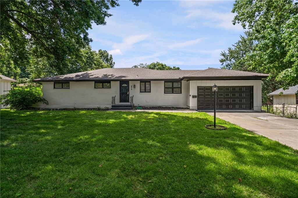 8819 E 61st Street, Raytown, MO 64133