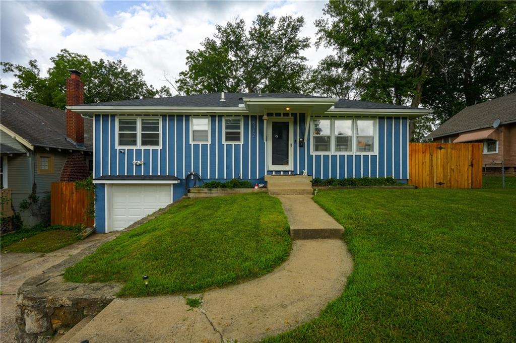 8312 Highland Avenue, Kansas City, MO 64131