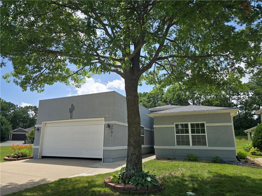 2701 NE Sonora Valley Drive, Blue Springs, MO 64014