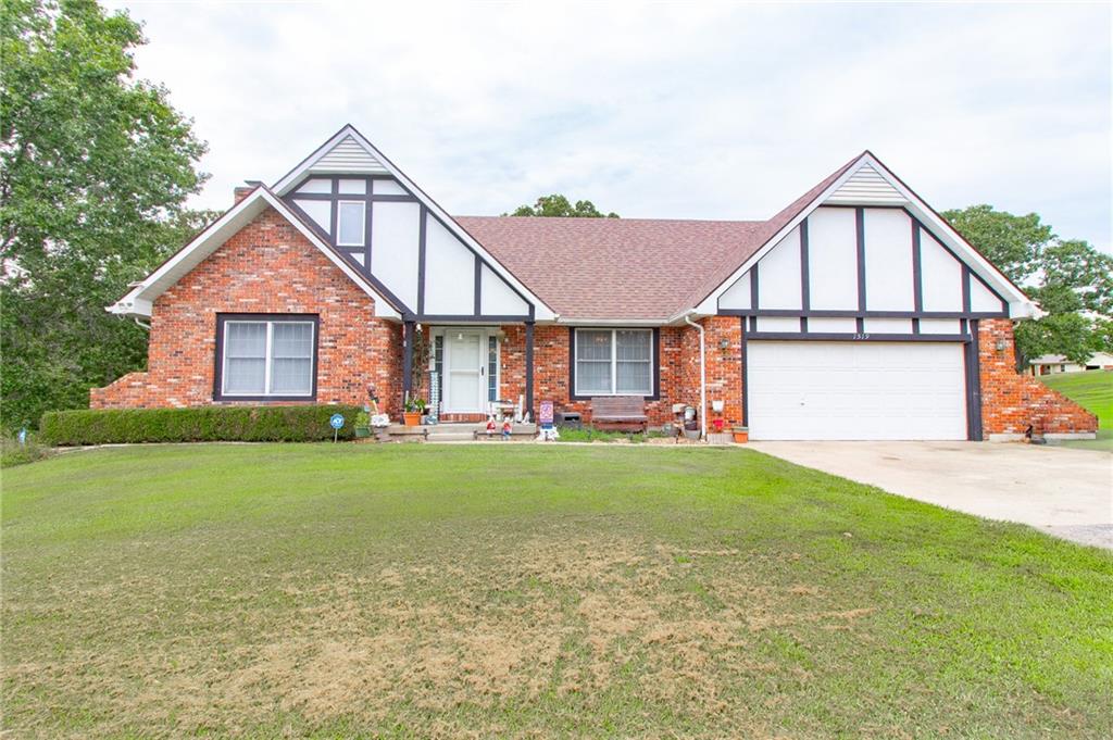 1519 Shady Lane, Warsaw, MO 65355