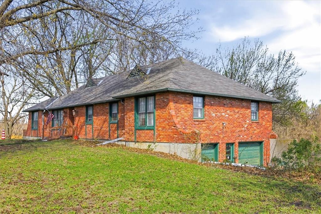 15116 Chestnut Street, Basehor, KS 66007