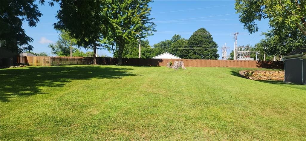 108 Shoreline Drive, Louisburg, KS 66053