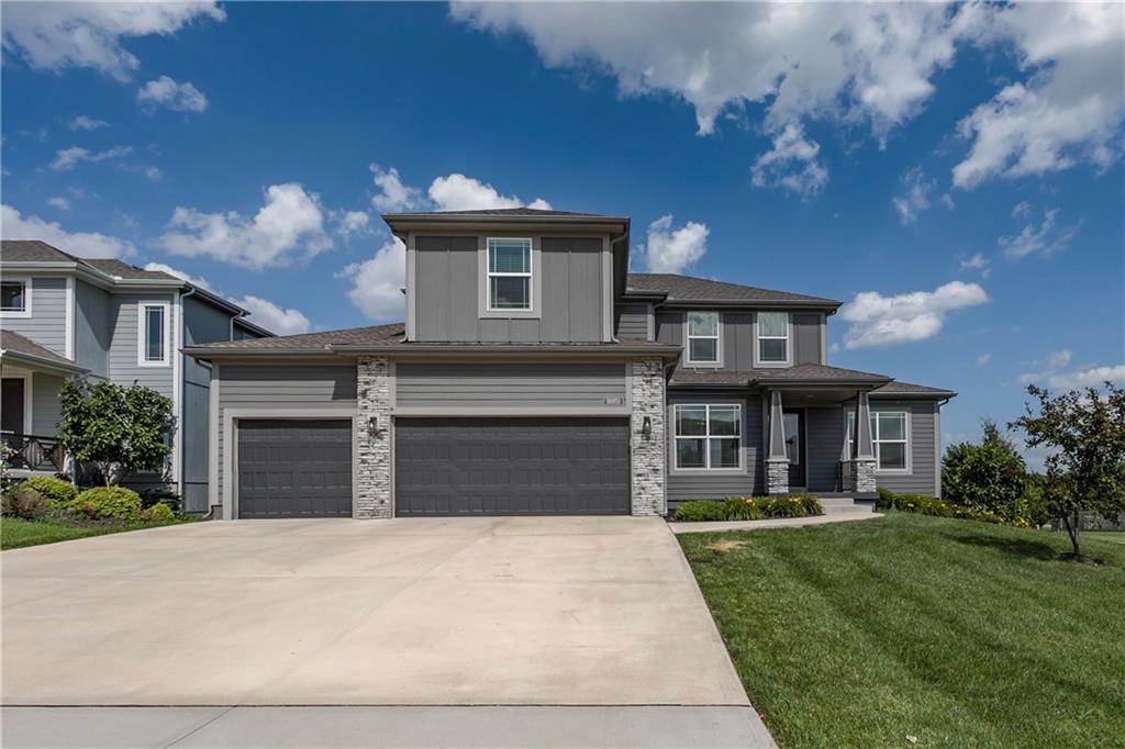16951 S Hunter Street, Olathe, KS 66062
