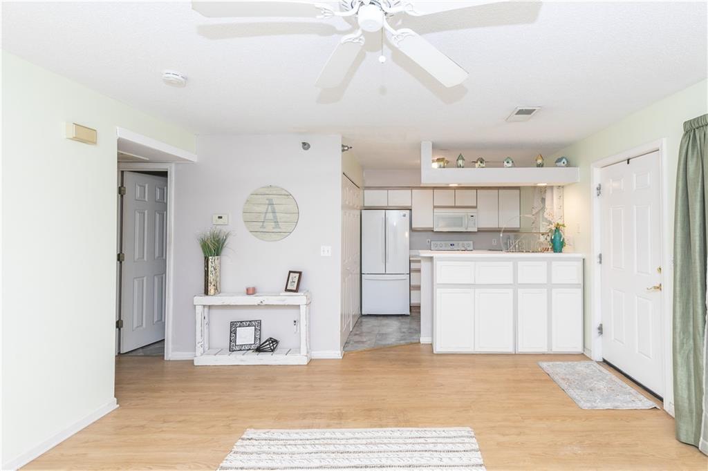 2330 NE 68th Street, Kansas City, MO 64118