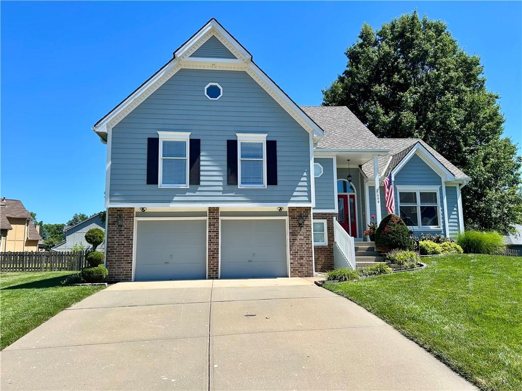 7608 NW 76th Place, Kansas City, MO 64152