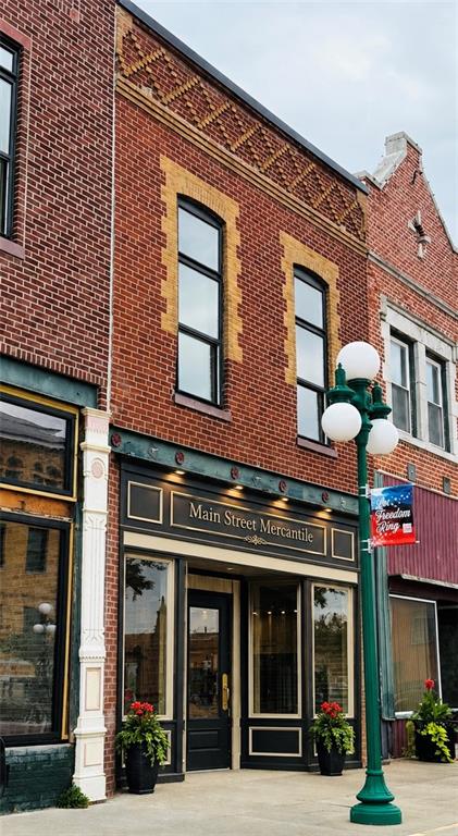 103 S Lexington Street, Harrisonville, MO 64701