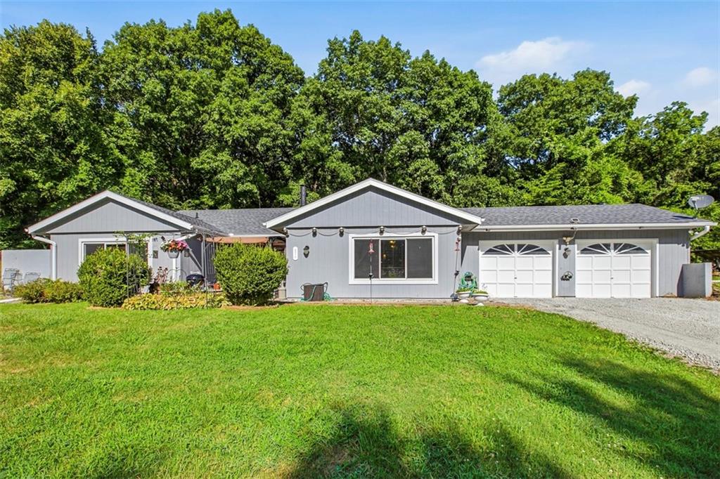 8314 S Corn Road, Oak Grove, MO 64075