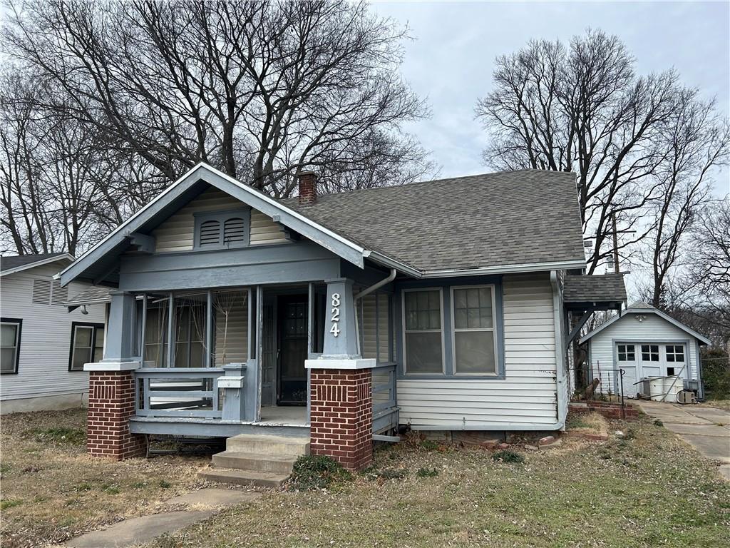824 E Main Street, Independence, KS 67301