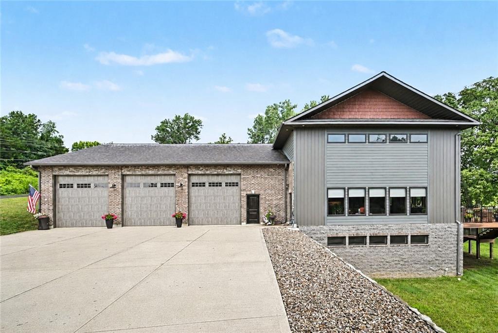 300 SE 30th Street, Oak Grove, MO 64075