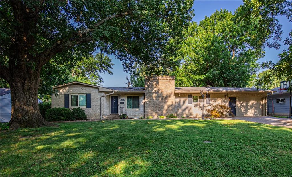 1324 S Oak Street, Ottawa, KS 66067