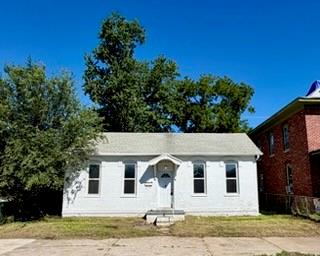 1814 St Joseph Avenue, St Joseph, MO 64505