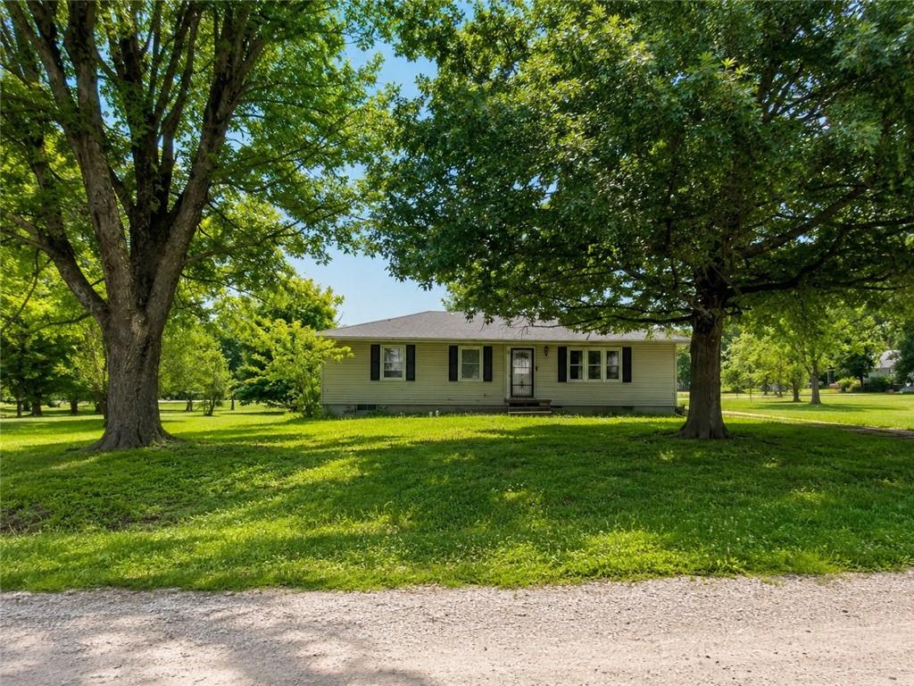 134 NE 1291st Road, Knob Noster, MO 65336