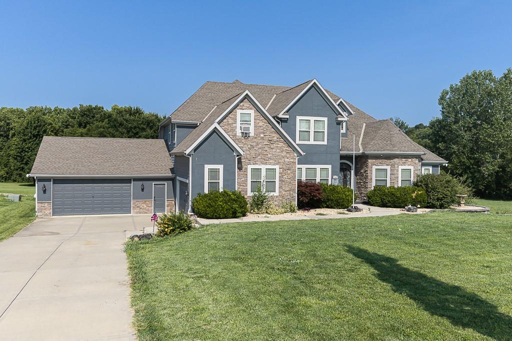 17935 185th Street, Tonganoxie, KS 66086