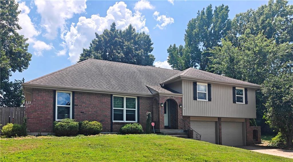 1512 SW MORNINGSIDE Drive, Blue Springs, MO 64015
