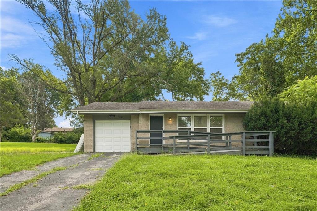 6537 Sears Drive, Kansas City, KS 66102