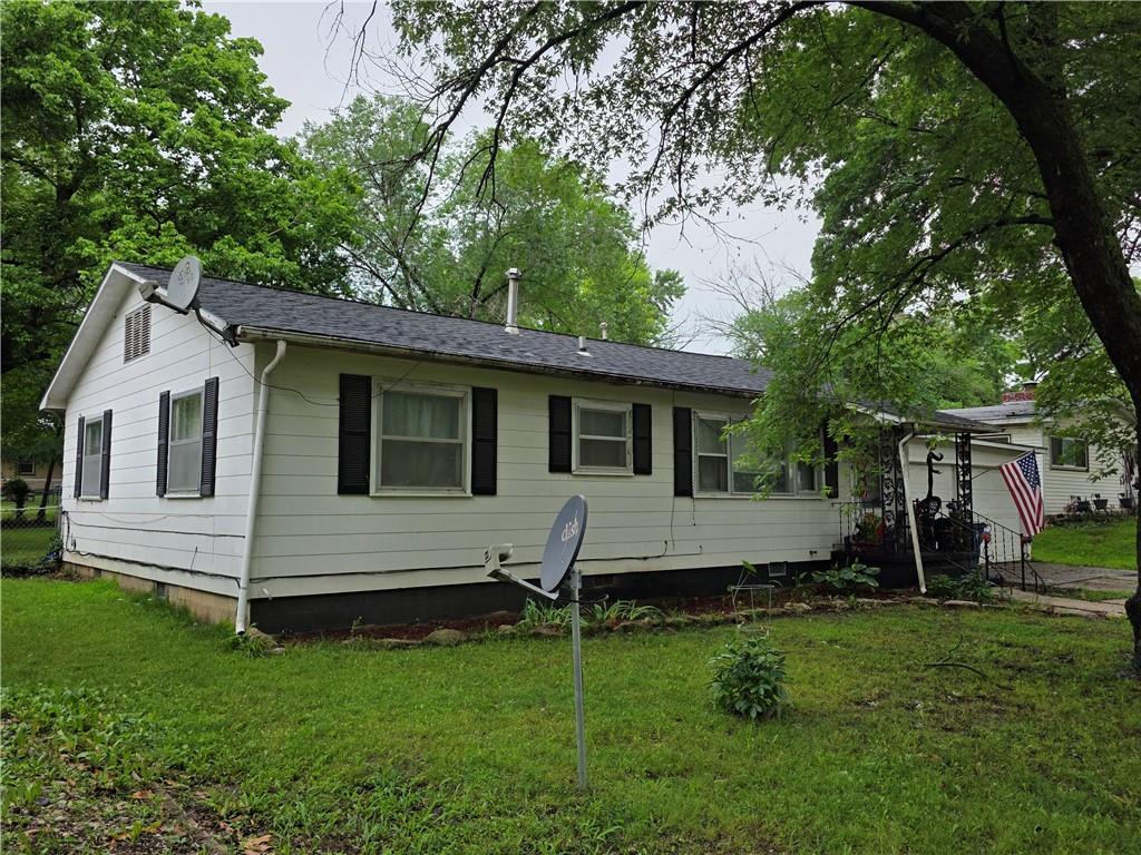 304 Warwick Road, Coffeyville, KS 67337