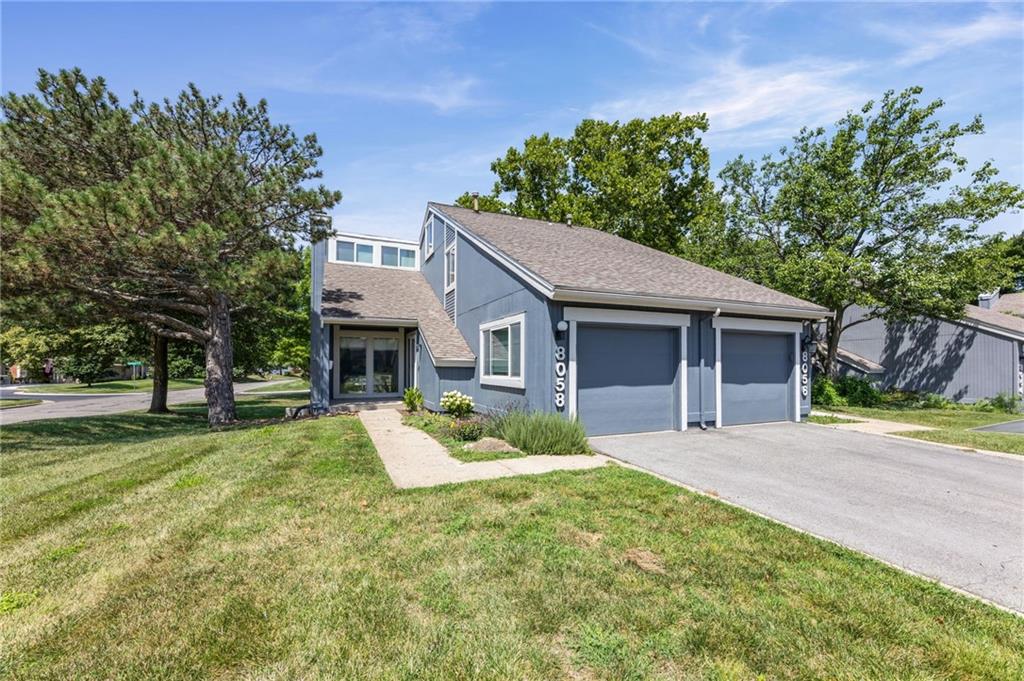 8058 Colony Lane, Lenexa, KS 66215
