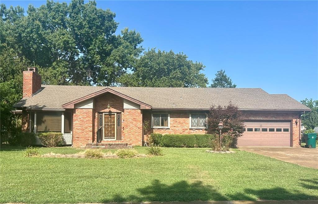 108 Crestview Drive, Parsons, KS 67357