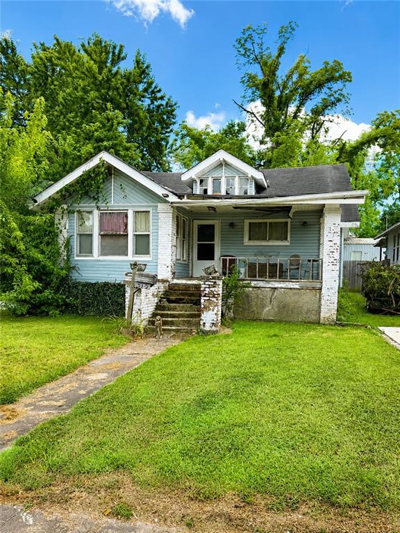335 E 10th Street, Baxter Springs, KS 66713