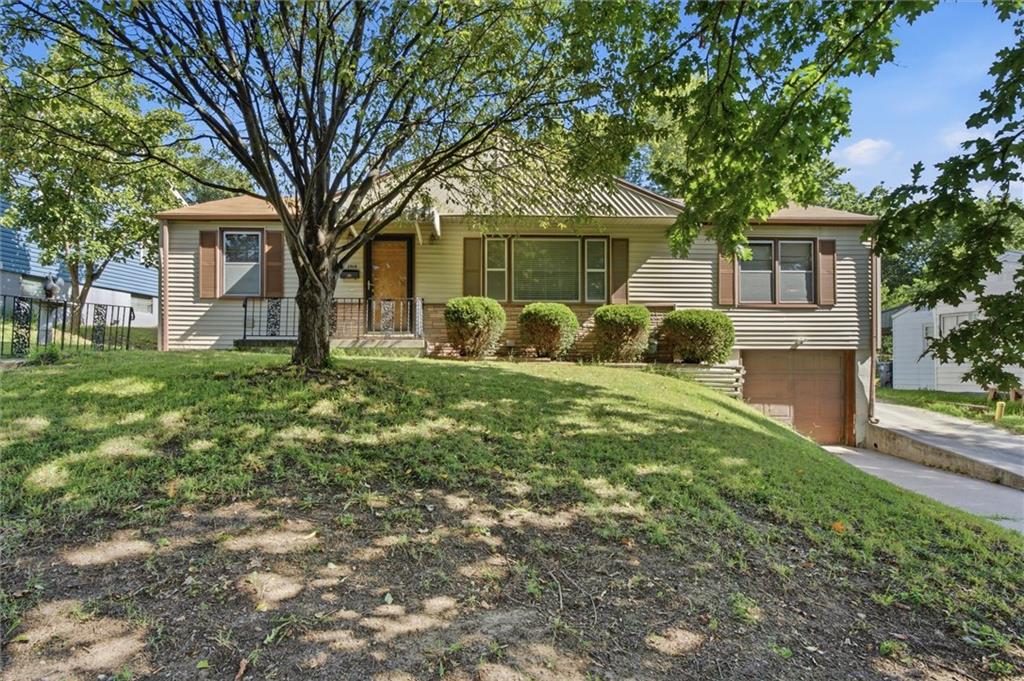3914 Sunrise Drive, Kansas City, MO 64123
