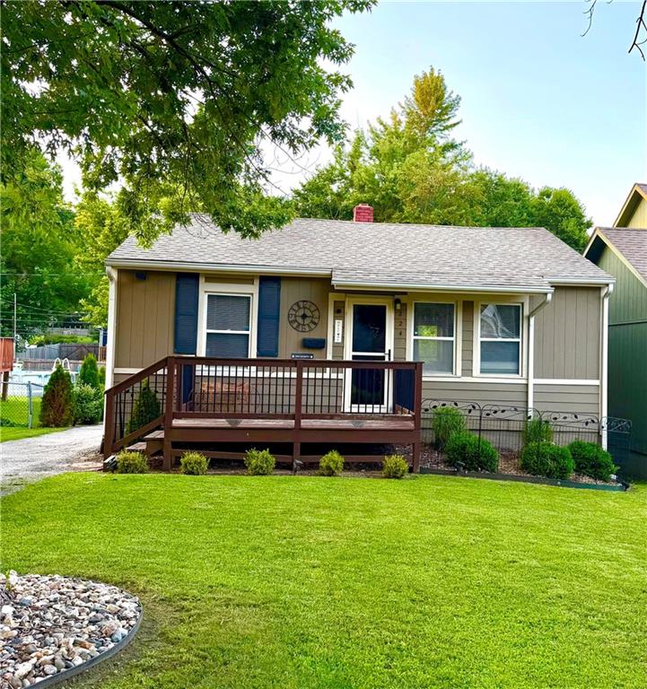 224 W 82nd Street, Kansas City, MO 64114