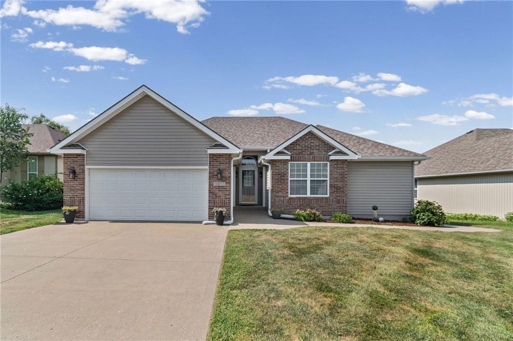 1911 Country Ridge Drive, Warrensburg, MO 64093