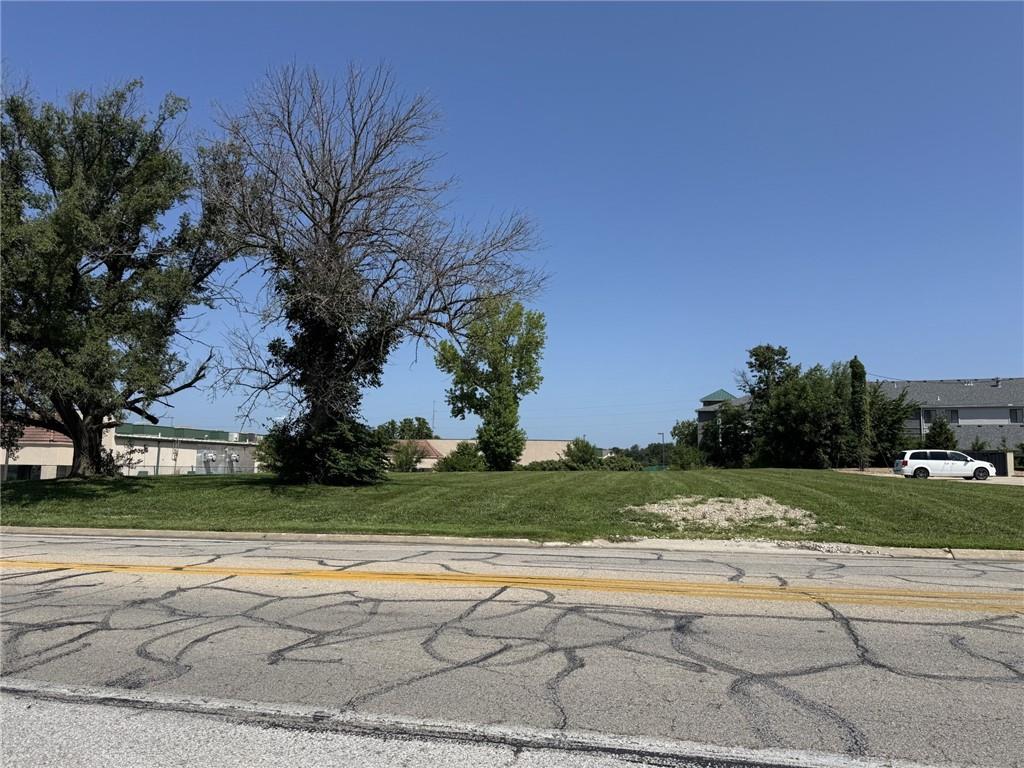 623 E Young Avenue, Warrensburg, MO 64093