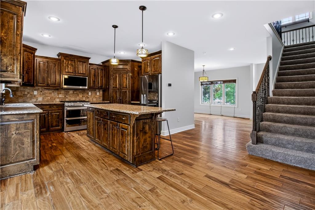 1236 Vivian Drive, Warrensburg, MO 64093