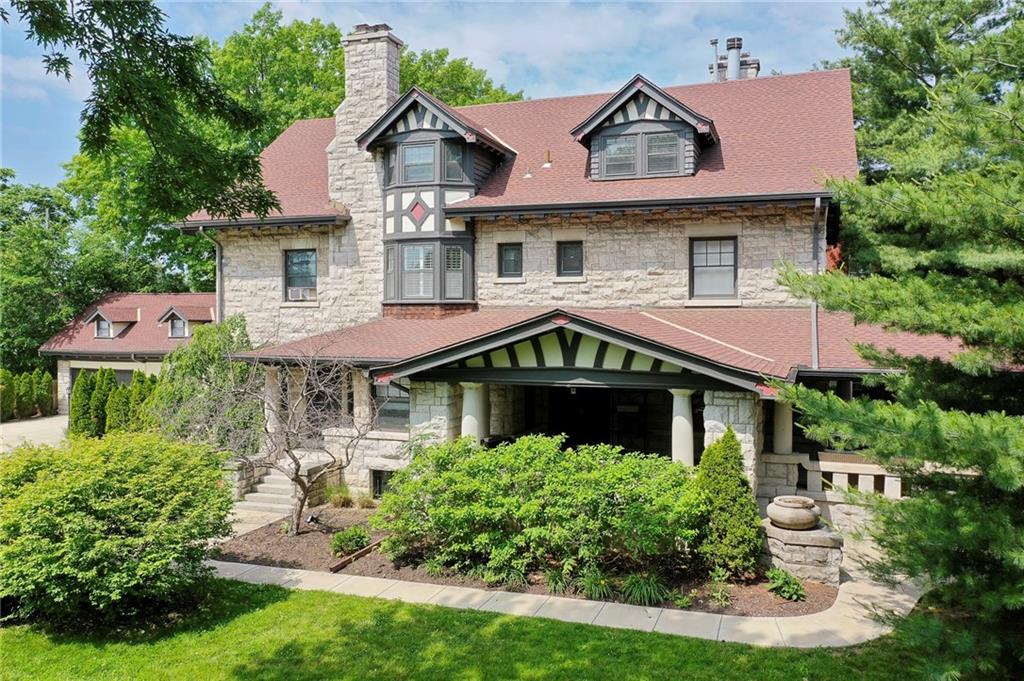 633 E Armour Boulevard, Kansas City, MO 64109