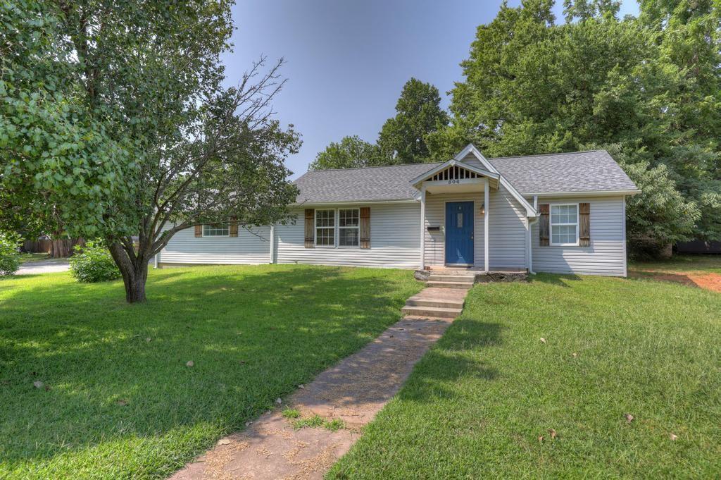504 E 6th Street, Baxter Springs, KS 66713
