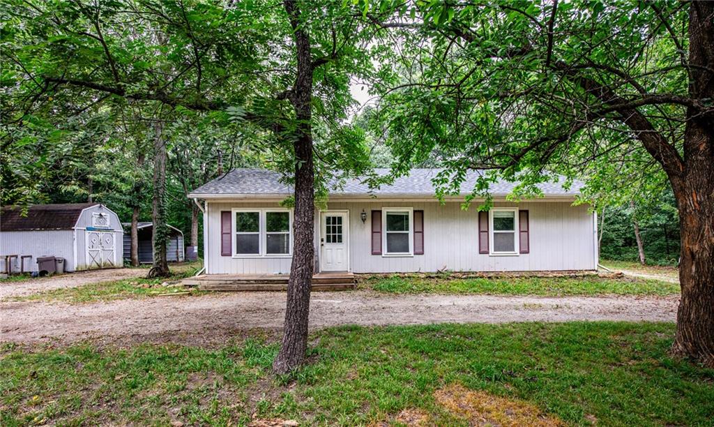 22 N TURNER Lane, Lacygne, KS 66040
