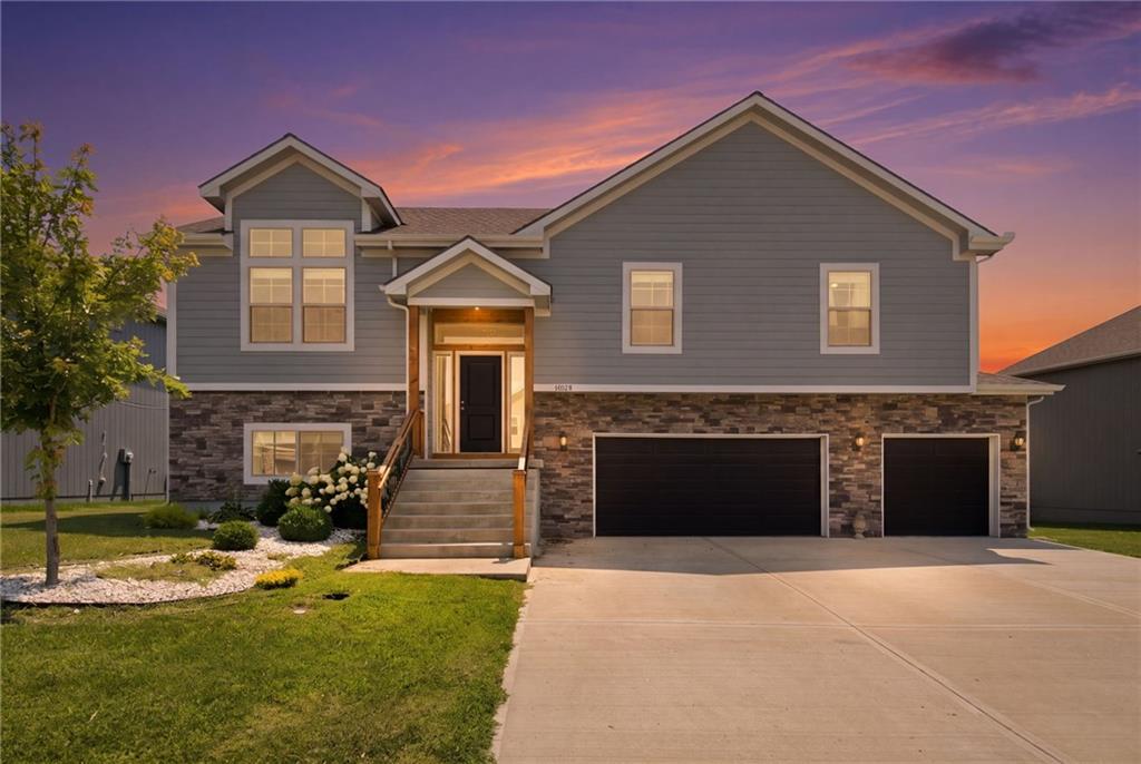 16029 Craig Street, Basehor, KS 66007