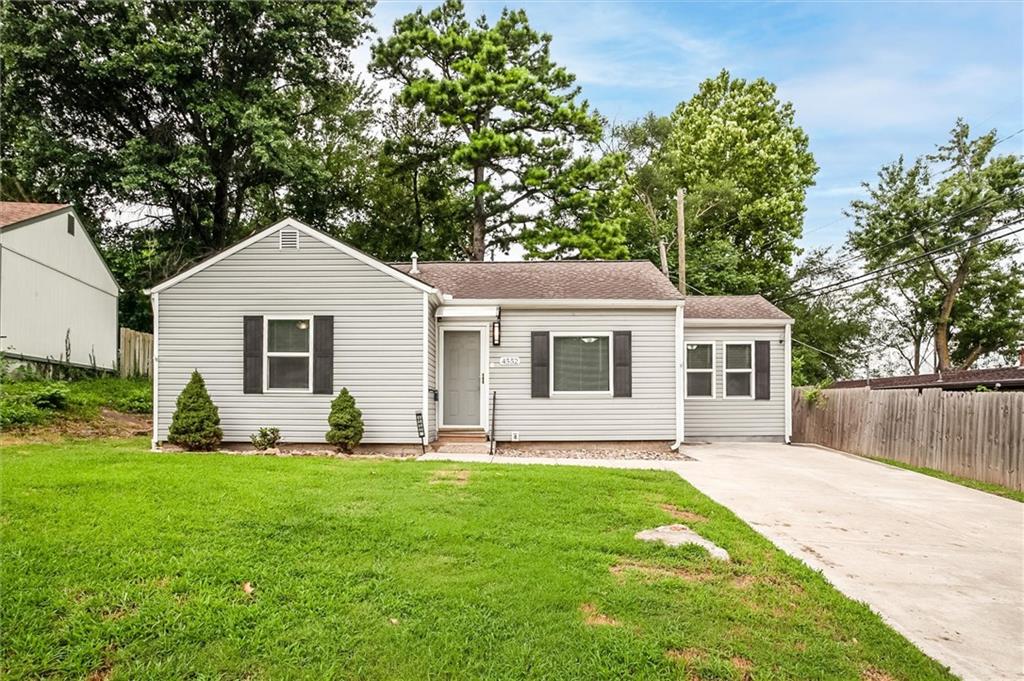 4552 N Locust Street, Kansas City, MO 64116