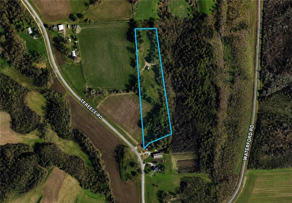 1426 TREECE RD Road, Wathena, KS 66090