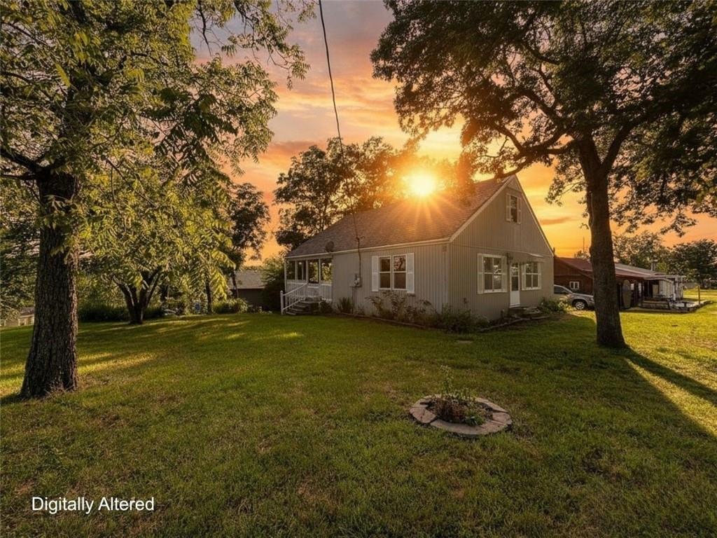 23142 Salley Drive, Warsaw, MO 65355