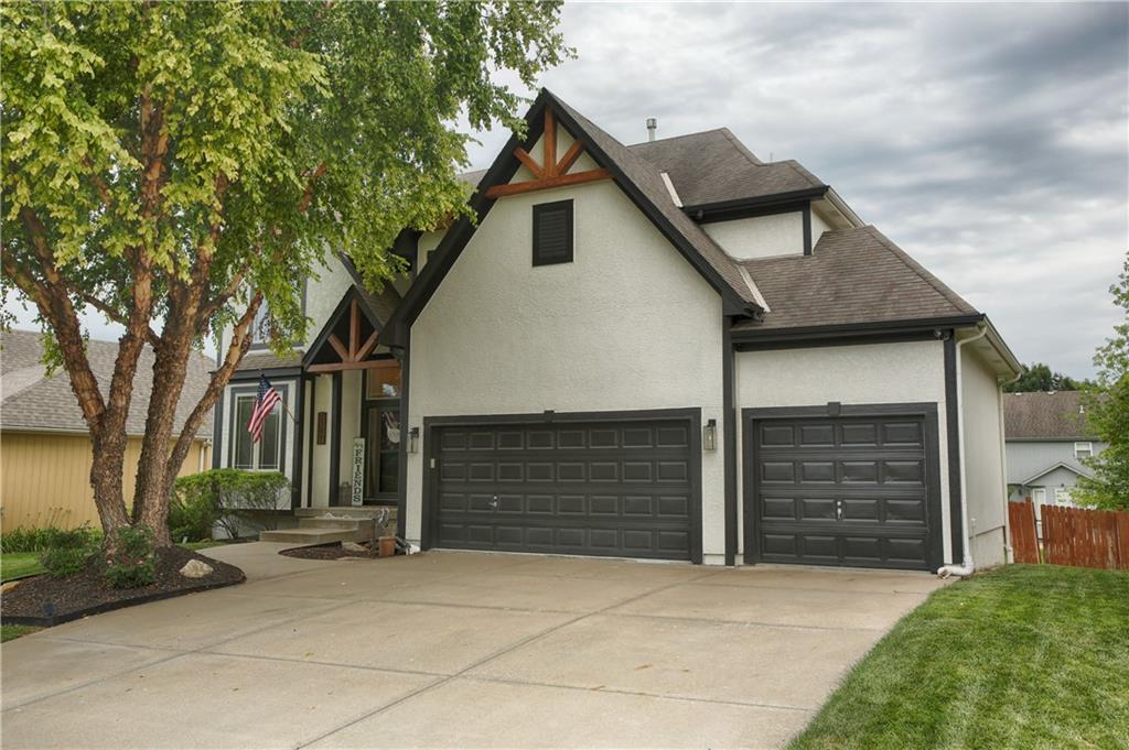 2297 W Cothrell Street, Olathe, KS 66061