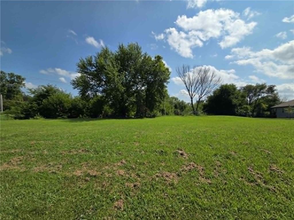 2509 JONES RANCH Parkway, Harrisonville, MO 64701