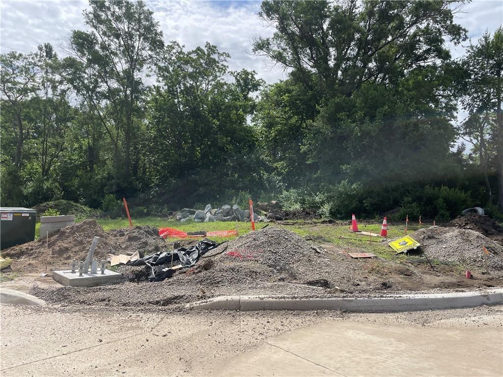 1907 & 1925 Scherer Road, Lee's Summit, MO 64082